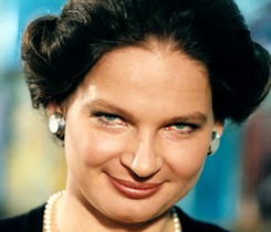 Tuszyńska: Nie chciałam obalić pomnika Szpilmana