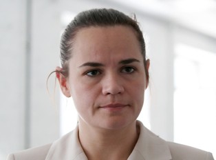 Cichanouska: Propaganda robi z patriotów przestępców. Zróbcie wszystko, by żyć w kraju do życia