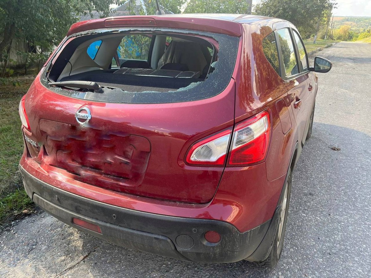 Zniszczony przez Rosjan samochód