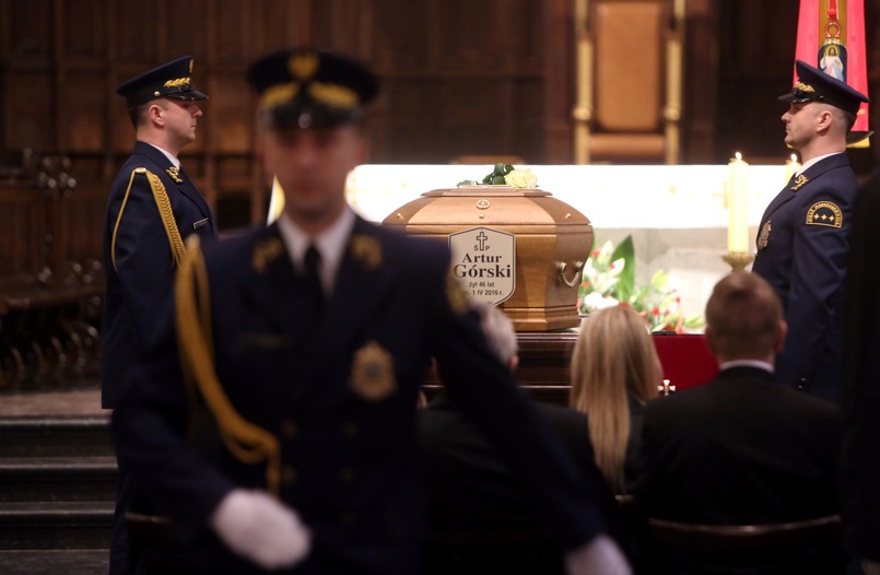 Prezydent Duda przekazał rodzinie posła Krzyż Oficerski Orderu Odrodzenia Polski, którym odznaczył pośmiertnie Górskiego "w uznaniu wybitnych osiągnięć w podejmowanej z pożytkiem dla kraju działalności państwowej i publicznej".