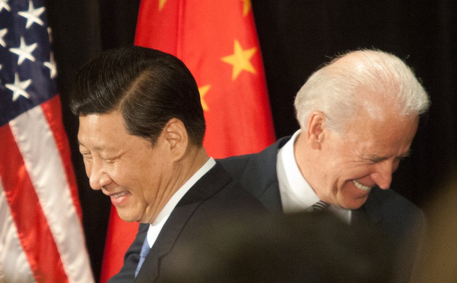 Joe Biden i Xi Jinping w 2012 r., obaj jeszcze w randze wiceprezydentów swoich państw.