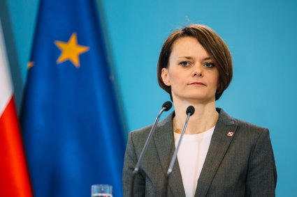 Podatki, startupy, e-auta oraz smog. Minister Emilewicz odpowie na pytania czytelników Business Insider Polska