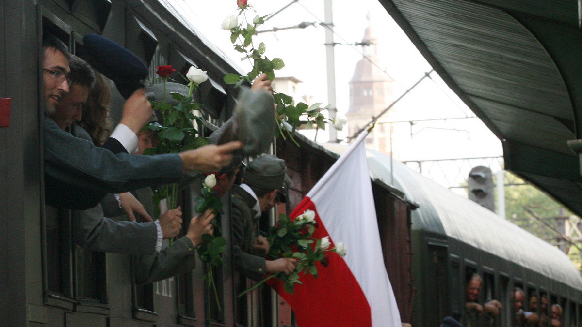 KRAKÓW POCIĄG Z OCHOTNIKAMI Z 1920 ROKU