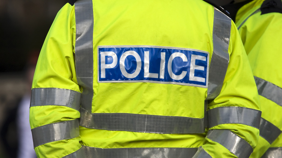 Brytyjska policja poinformowała dziś wieczorem, że sobotni atak nożownika w Stanwell, w którym jedna osoba została ranna został uznany za zajście terrorystyczne inspirowane przez radykalną prawicę. Incydent potępiła premier Theresa May.