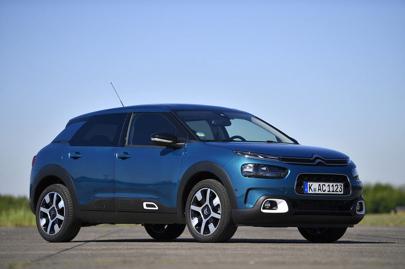 Citroën C4 Cactus 1.2 PureTech, 110 KM, 72 640 zł