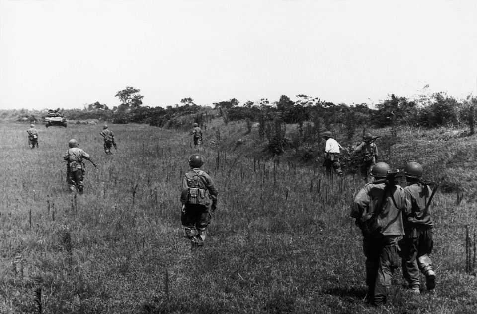 ROBERT CAPA - archiwum MAGNUM