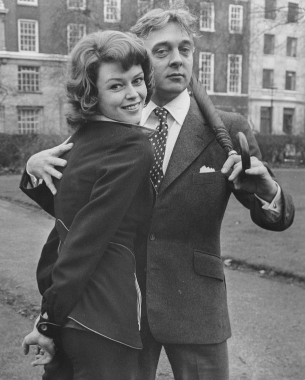 David Hemmings i Gabrielle Drake