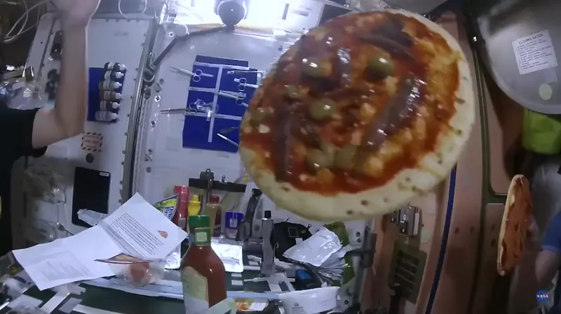 Pizza w kosmosie
