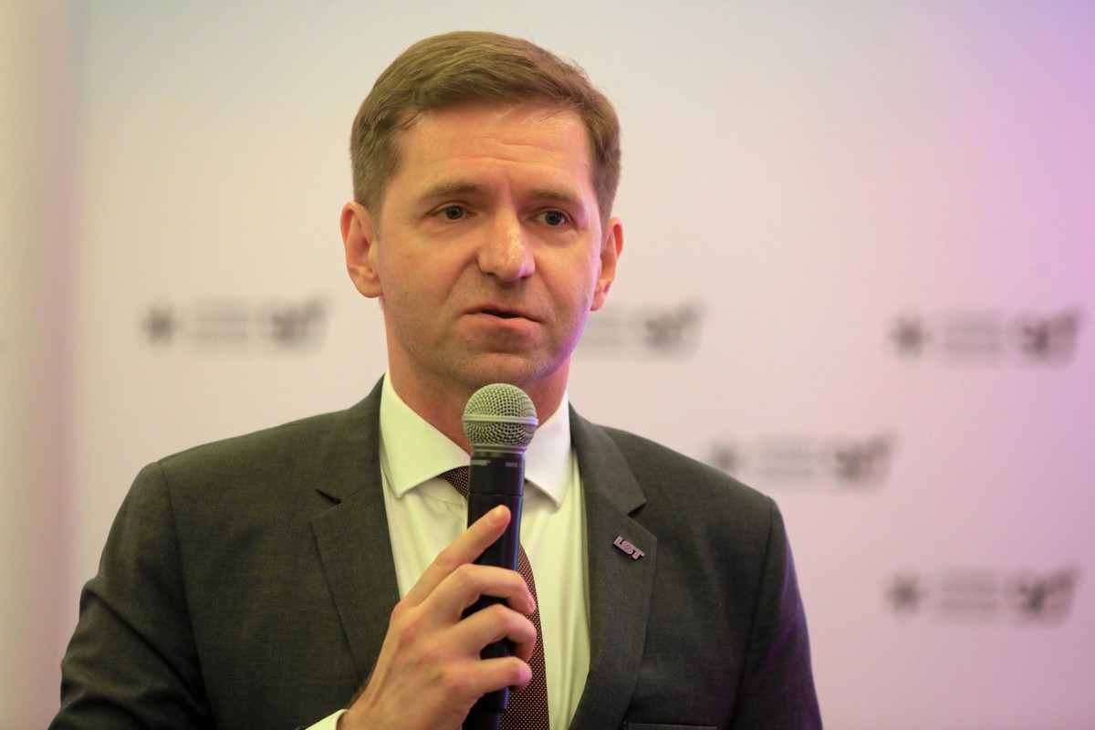 Michał Fijoł, LOT