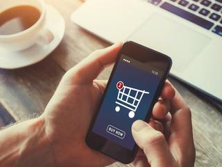 Wzrasta ilość użytkowników internetu robiących zakupy wyłącznie online
