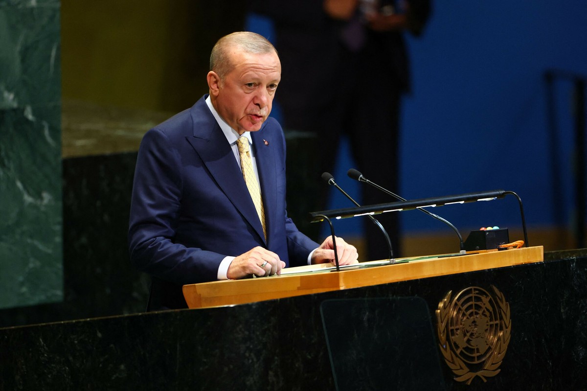 Erdogan nie wierzy w szybki koniec wojny w Ukrainie. Proponuje "turecki model"