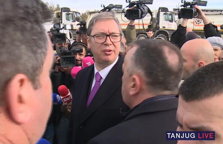 Vučić kaže da je lista "Srbija protiv nasilja" mesec dana pre raspisivanja izbora bila ispred SNS-a, ali da je zabeležila pad podrške