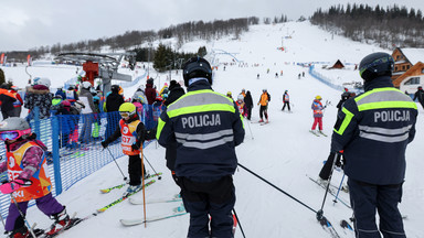 Policja na stokach przypilnuje niesfornych narciarzy podczas ferii