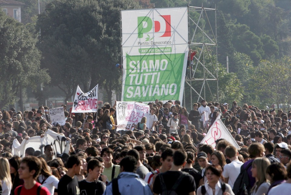 WŁOCHY REFORMA SZKOLNICTWA STUDENCI PROTEST