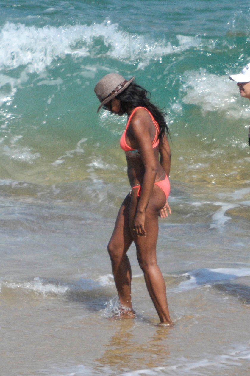 Naomi Campbell na greckiej plaży