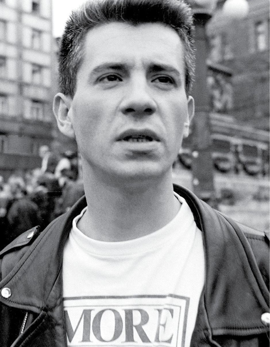 Hoćemo mir i hoćemo ga odmah: EKV uz Električni orgazam, Obojeni program, Rimtutituki i Ramba Amadeusa dali su mladoj publici priliku da uživa u dobroj muzici ali i šansu da odgovore svojim političarima