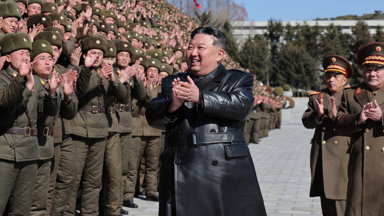 Korea Północna może rozszerzyć arsenał nuklearny. Pomaga jej jeden czynnik