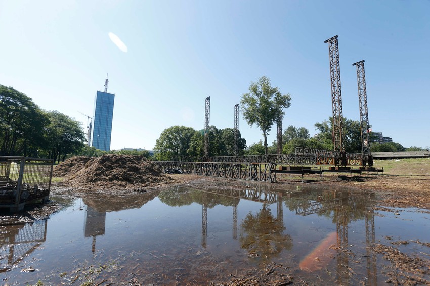 Prostor pred binom na Ušću nakon nevremena