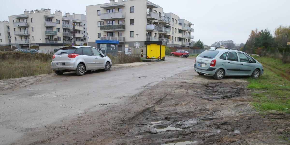 Mieszkańcy od kilku lat czekają na porządną drogę