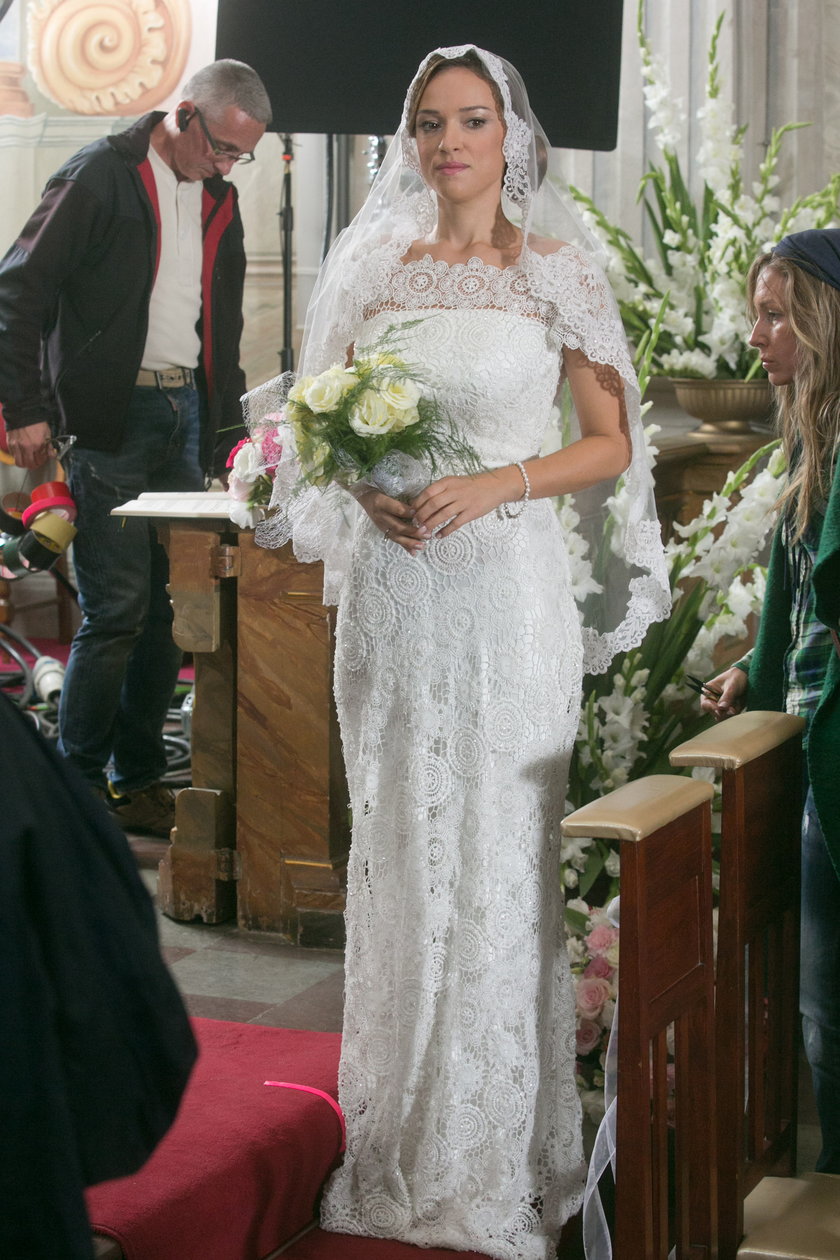 Alicja Bachleda-Curuś w sukni ślubnej w filmie „7 rzeczy których nie wiecie o facetach”