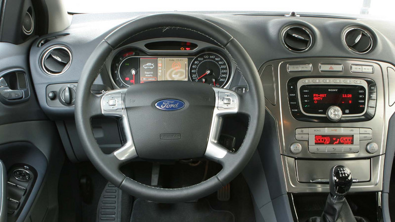 Ford Mondeo (III, 2007-14)