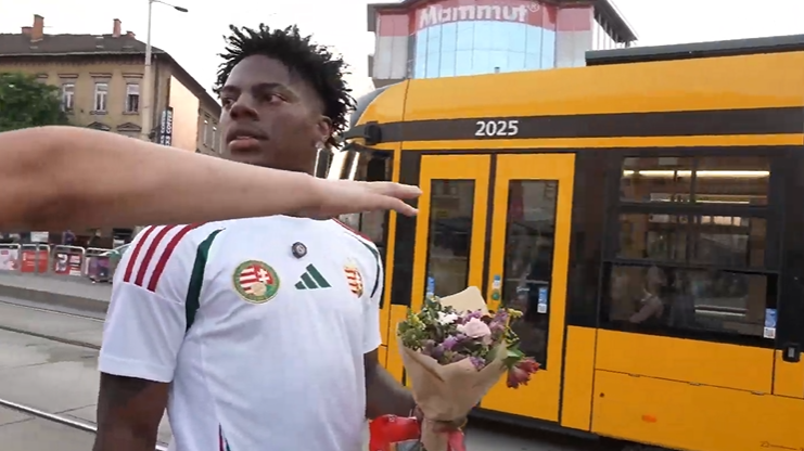Emlékeznek a Budapest utcáin őrjöngő influenszerre? Mostantól bárki a bőrébe bújhat – videó