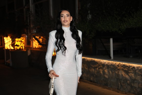 "NOSIM LASERSKI VEŠ, PLAŠIM SE DA NE VIDI NEŠTO ŠTO NE TREBA" Kaća Grujić došla u providnoj haljini, dotakla se braka sa Markom: "To me baš izbaci iz takta" (VIDEO)