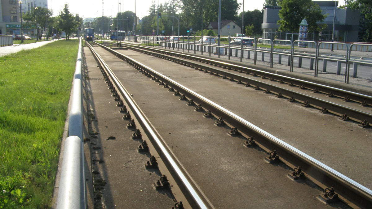Dobiegła końca zasadnicza część remontu torowiska wzdłuż ul. Zabrzańskiej w Rudzie Śląskiej. Od soboty wznowiony zostanie ruch tramwajów linii nr 1 w pełnym zakresie.