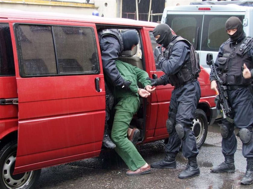 Strzelanina z policją, są ofiary