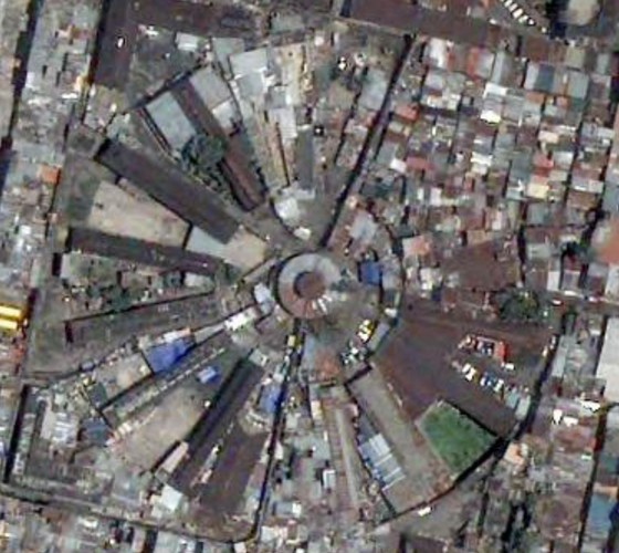 Bilibid to więzienie o powierzchni to 400 hektarów, wydzielonych w stloicy 
Filipin Manili