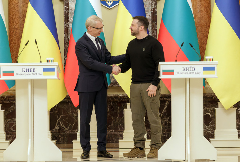 Prezydent Ukrainy Wołodymyr Zełenski i premier Bułgarii Nikołaj Denkow po wspólnej konferencji w Kijowie, Ukraina, 26 lutego 2024 r.