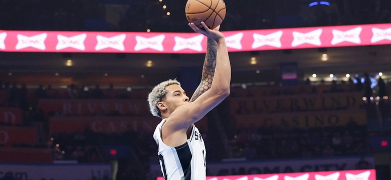 Jeremy Sochan mało skuteczny. Trafił tylko 2 z 8 rzutów. Spurs znów przegrali [WIDEO]