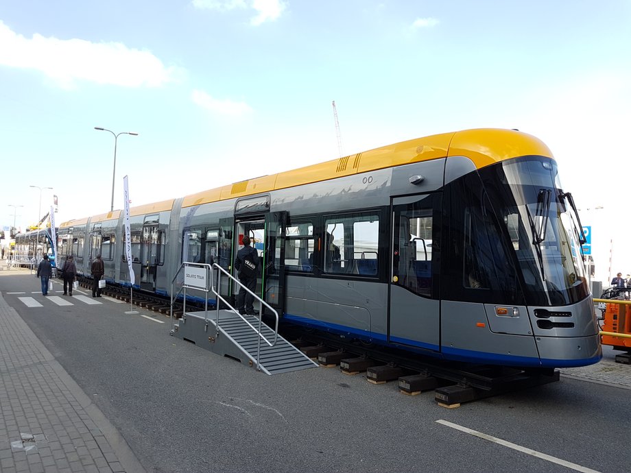 Tramwaj Tramino przygotowany dla Lipska. Producent: konsorcjum Stadler i Solaris