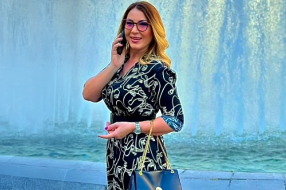 RAZVELA SE U TAJNOSTI I NESTALA IZ JAVNOSTI Ovako danas izgleda pevačica (50) koju je cela Srbija obožavala: "Ja sam kriv zbog toga gde je danas"