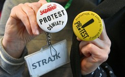 Egzaminy pod znakiem zapytania. Krowa plus spowodowała zaostrzenie strajku