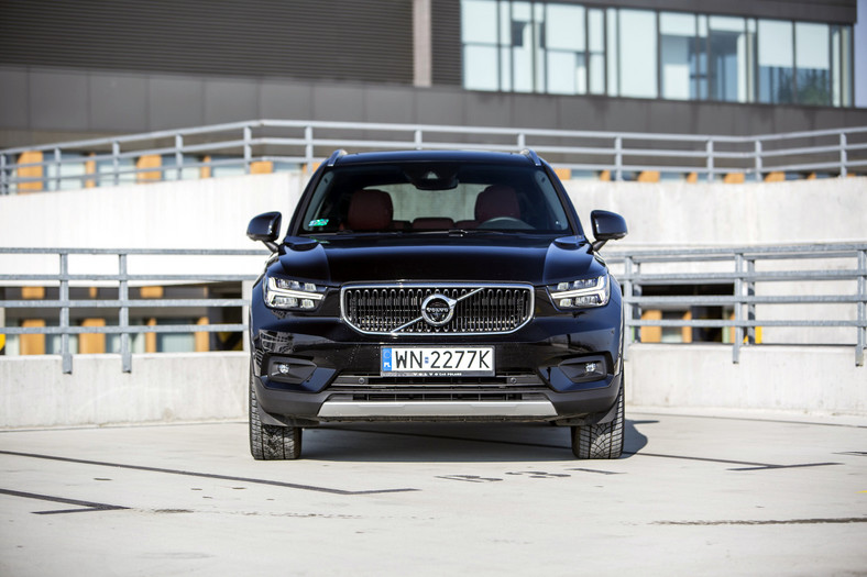 Volvo XC40 T5 AWD Momentum