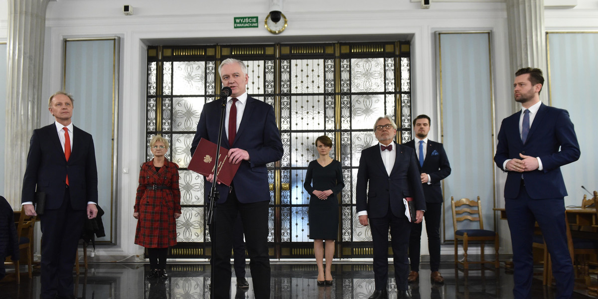 Jarosław Gowin podczas konferencji prasowej w Sejmie