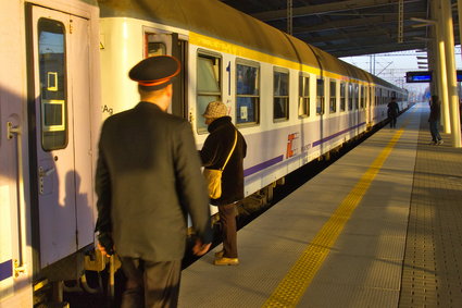 Ministerstwo reaguje na aferę w PKP Intercity. Posiłki tylko dla wybranych