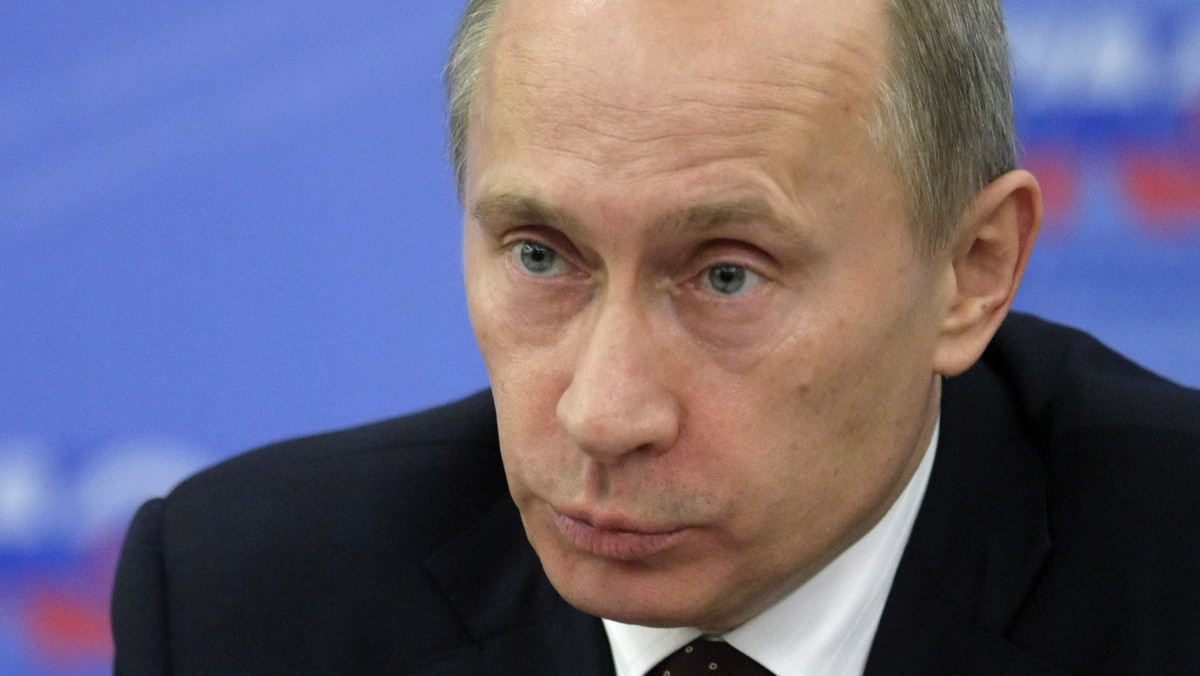 Premier Rosji Władimir Putin odrzucił sugestie, że może dojść do 'bitwy o Arktykę", i wyraził przekonanie, że wszelkie problemy związane z Arktyką mogą zostać rozwiązane przy stole negocjacji. Putin przemawiał na Forum Arktycznym w Moskwie.