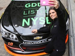 Danica Patrick - nieziemska piękność z toru wyścigowego