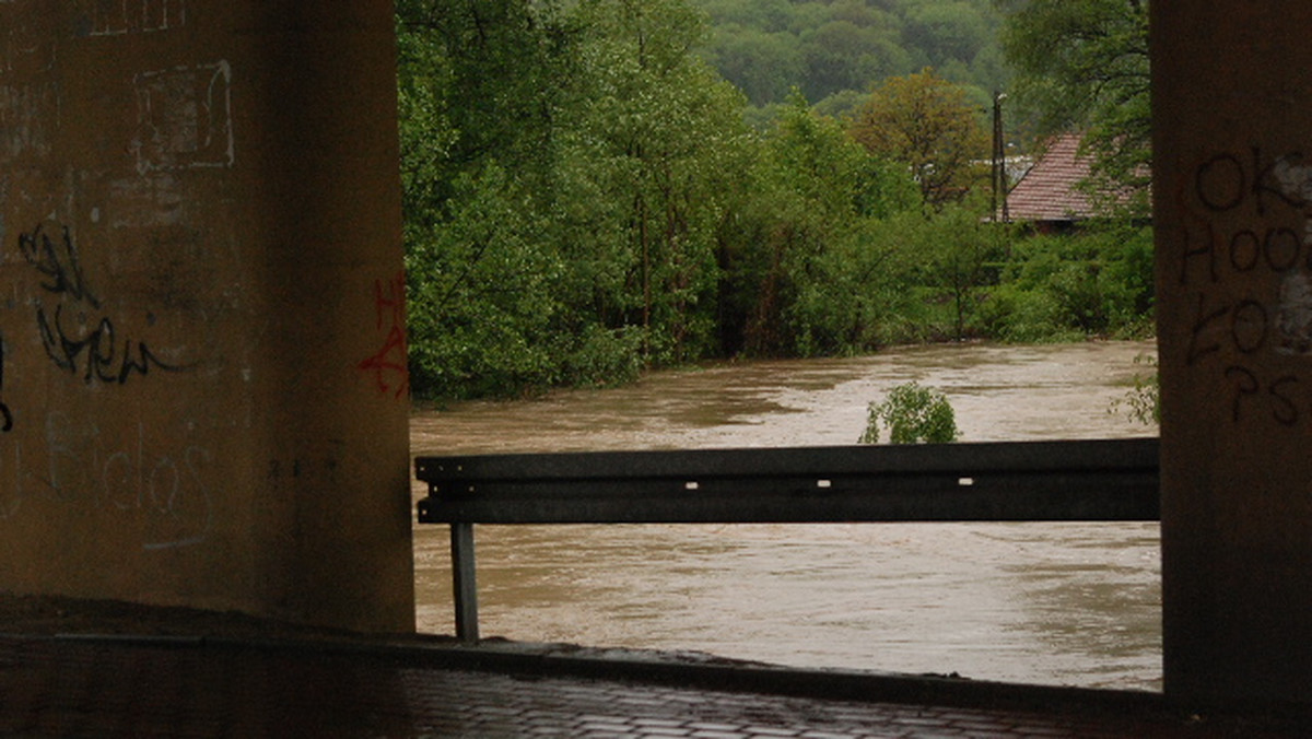 Klub Lewicy złożył w Sejmie wniosek o debatę w sprawie działań rządu dotyczących usuwania skutków tegorocznych powodzi, w tym zwłaszcza pomocy poszkodowanym przez żywioł.