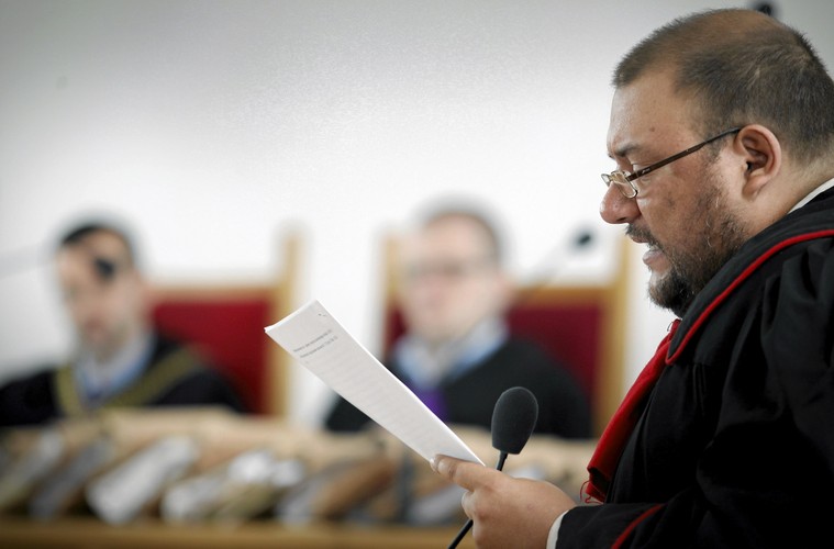 Prokurator Zbigniew Grześkowiak przemawia w ostatnim dniu procesu