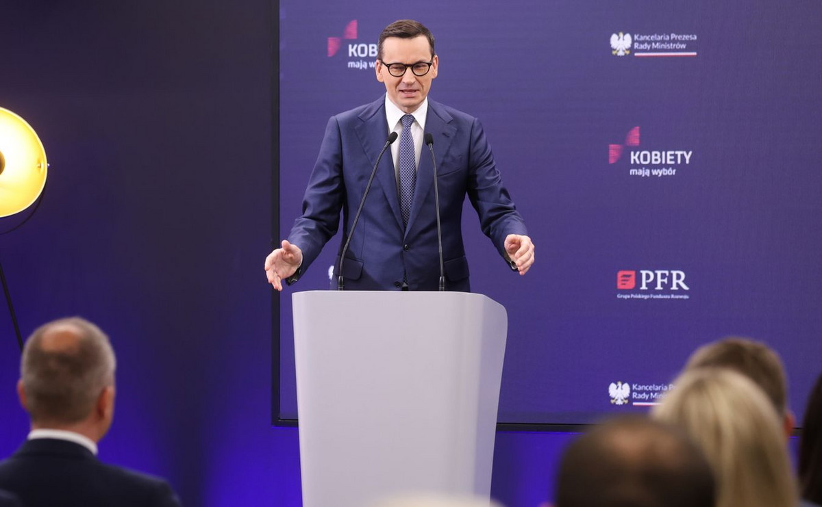 Jaki będzie koszt waloryzacji 500 plus dla polskiego PKB? Morawiecki przedstawił szacunki