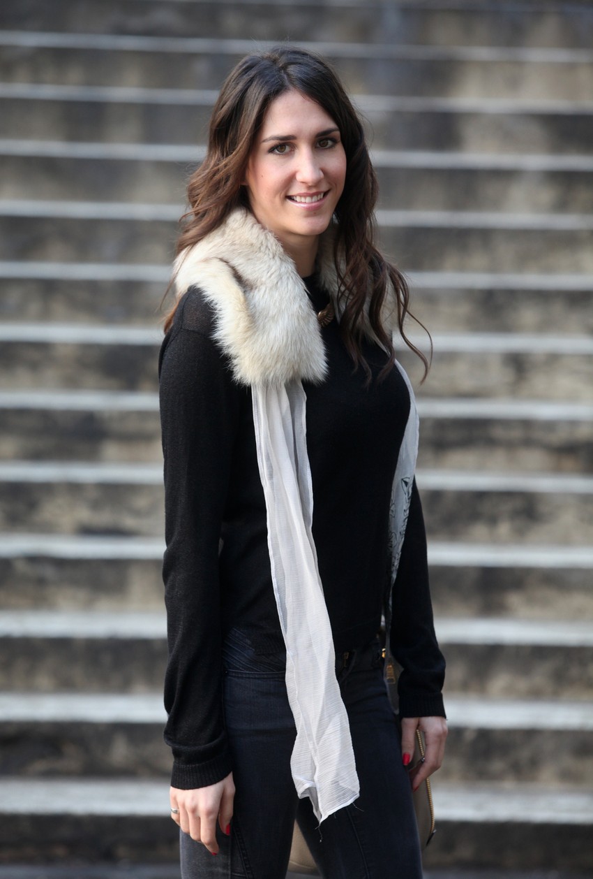 Jelisaveta je letos boravila u Americi i viđala se sa Momirom. Prvo je ona raskinula sa Vukom, a potom se završila veza Rade Manojlović i Momira Gajića