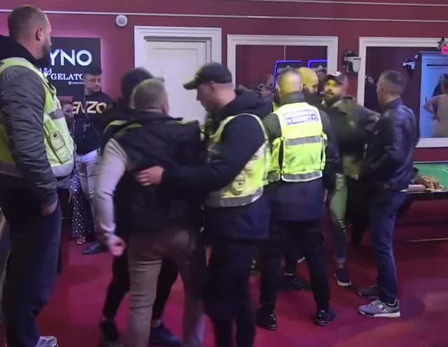 HAOS ZBOG INTIMNOG SNIMKA ANELI I ASMINA! Luka se zaleteo, jedva ga obuzdali (VIDEO)