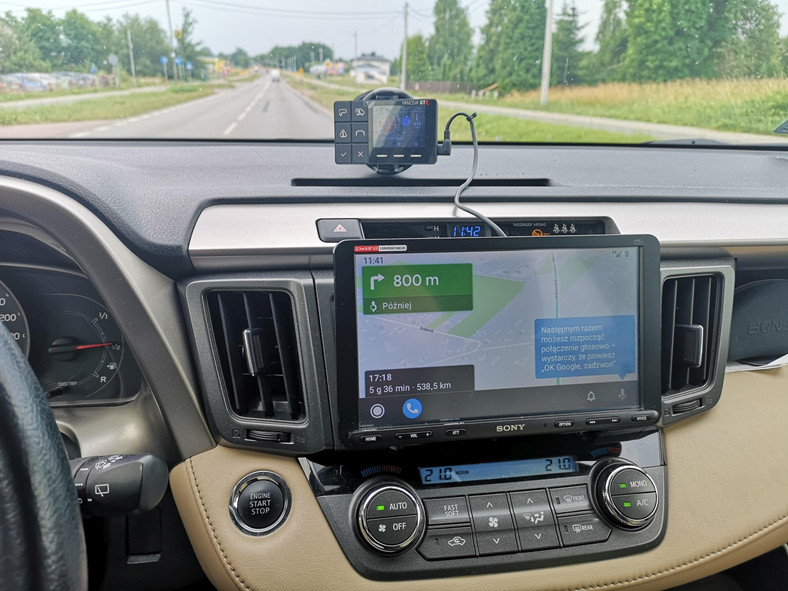 Yanosik w Android Auto - pierwsza wersja udostępniona do testu Auto Świat