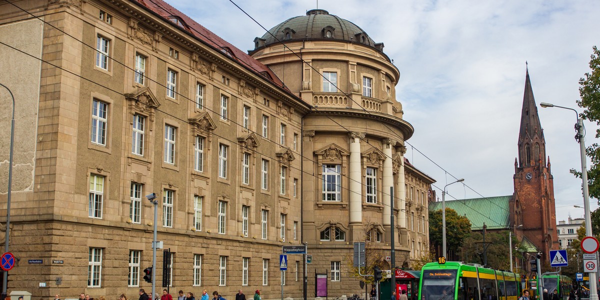 Studentka molestowana na UAM