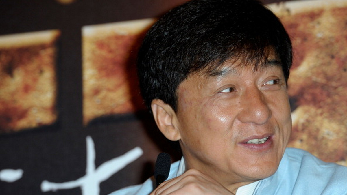 Jackie Chan, gwiazdor kultowych filmów akcji ujawnił swój testament. Aktor wydziedziczył syna i planuje oddać cały majątek na cele charytatywne.