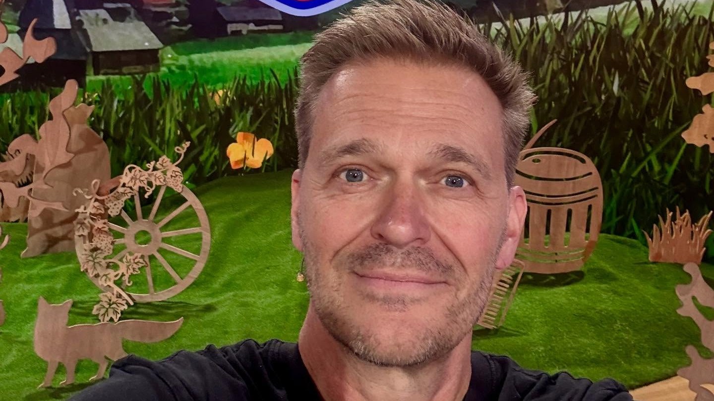 Martin Nikodým ukázal nový šat šou Milujem Slovensko. 