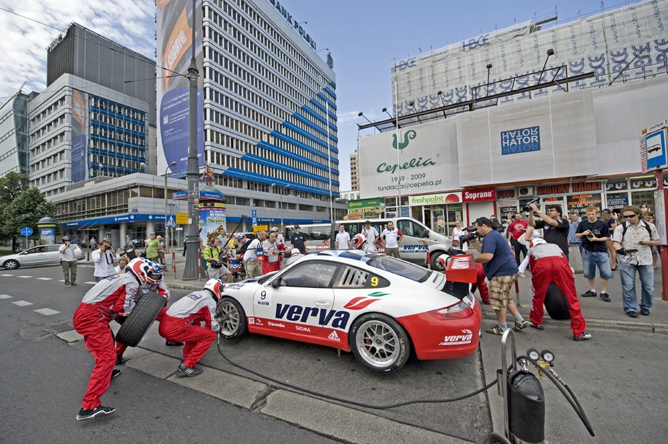 Pit Stop w centrum Warszawy, Verva, Porsche